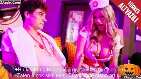 Hemşire Kostümü Giyerek Kocasını Azdırmak İstedi Ama Üvey Oğlu Daha Hızlı Çıktı